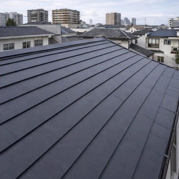 屋根の葺き替え工事は、建物を長く安全に使うために欠かせない重